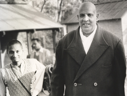 SiteFiles/photos/Swami Venkatesananda with Swami Sivananda