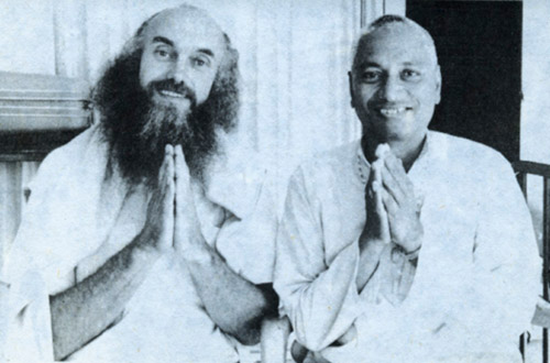 SiteFiles/photos/Swami Venkatesananda With Baba Ram Dass